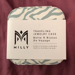 Milly: Traveling Jewelry Case